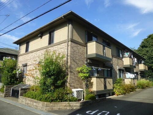 兵庫県川西市久代３丁目 築23年10ヶ月 2階建