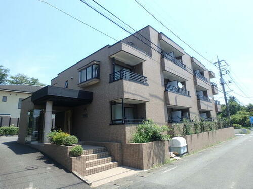 ソレアード 3階建