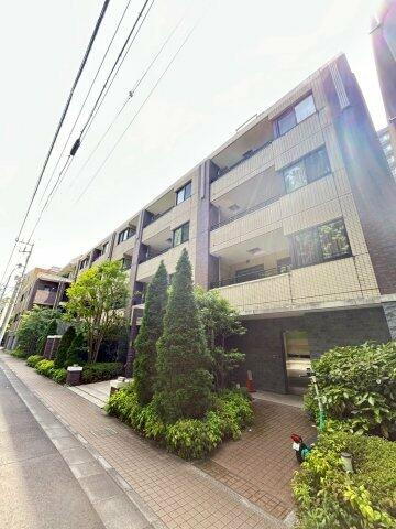 リビオ新宿御苑