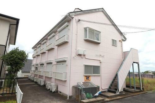 アップルシティー郡本 2階建