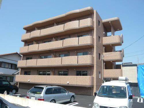 グレース　コート 4階建