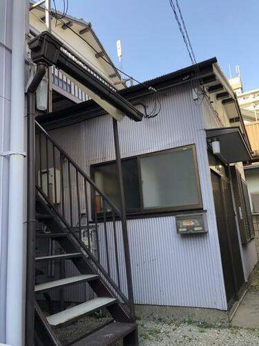 新村貸家