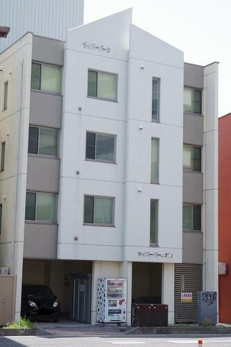 サイバーパーク 4階建