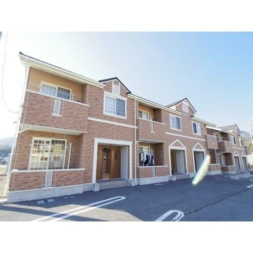長野県上田市住吉 2階建
