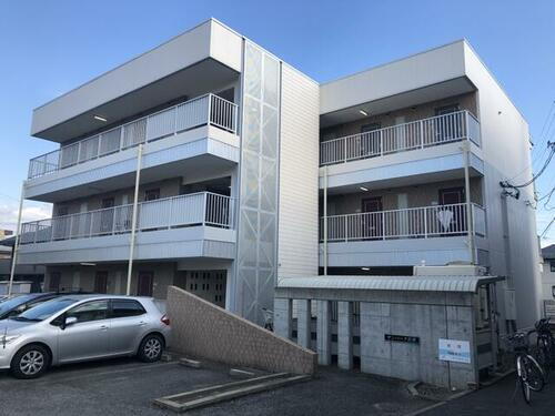 サンパーク若里 3階建