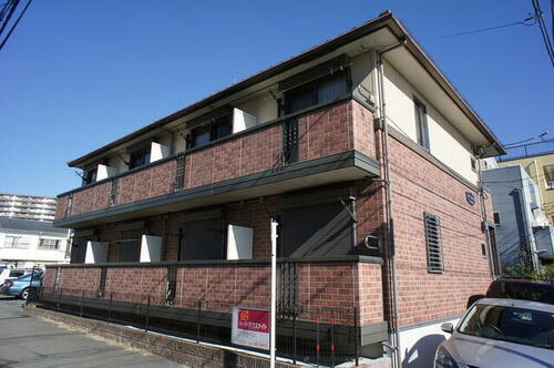 アヴェニール本郷台 2階建