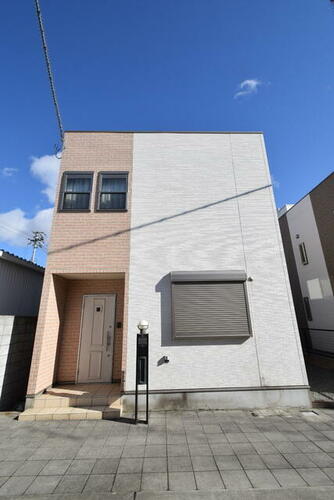 兵庫県姫路市広畑区小松町４丁目 2階建