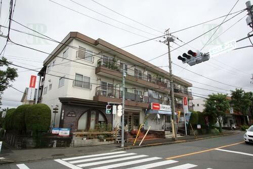 横田ハイツ 3階建