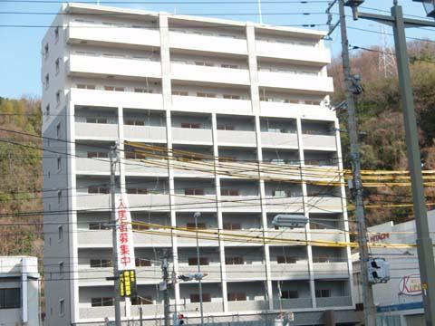 アスカ阿賀駅前