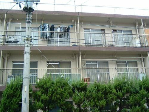 埼玉県蕨市塚越７丁目 3階建 築52年6ヶ月