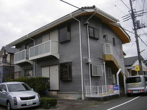 静岡県沼津市東沢田 2階建