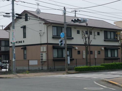 香川県観音寺市三本松町２丁目 2階建