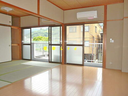 高知県高知市北竹島町 築32年8ヶ月 2階建