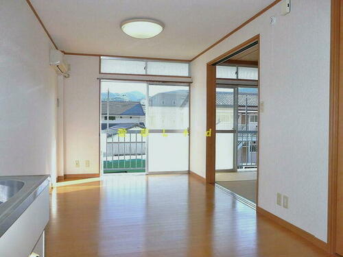 高知県高知市塩屋崎町２丁目 3階建 築46年7ヶ月