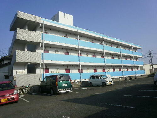 コスタ飛江田 3階建