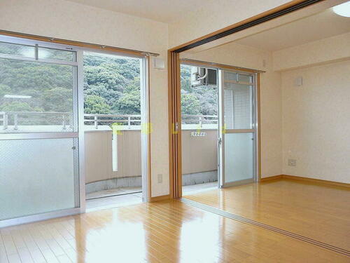 高知県高知市天神町 築20年10ヶ月 8階建