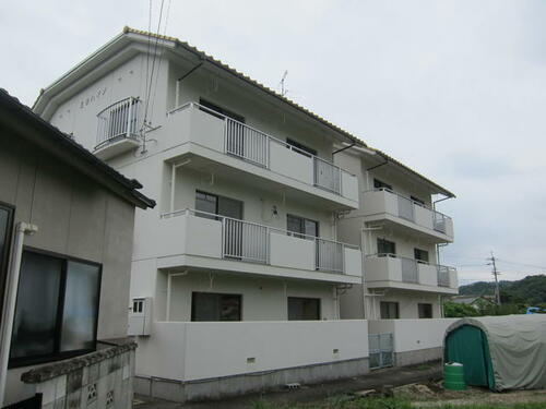 愛媛県伊予郡砥部町大南 3階建 築38年6ヶ月