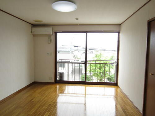 ボンジュールⅡ 2階建