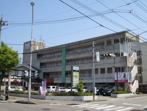 野々市パリエ 4階建