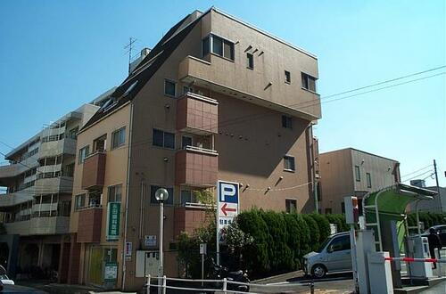 東京都八王子市初沢町 5階建 築34年2ヶ月