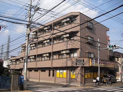 センチュリー小平 4階建