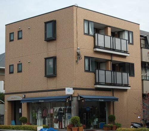 ドルチェ夙川 3階建