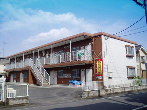 東京都福生市加美平２丁目 2階建