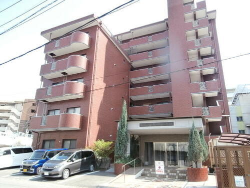 ロマネスク坪井 9階建