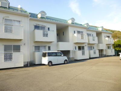 エルカフォンコーポ 2階建