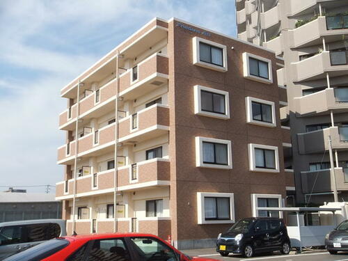 フリーデンス原口 4階建