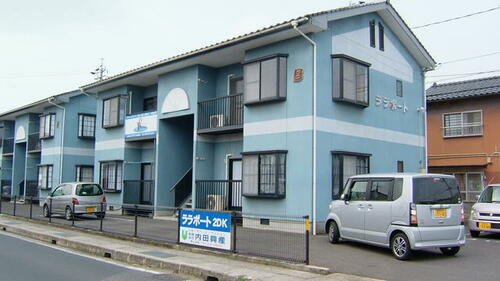 ララポートＡ 2階建
