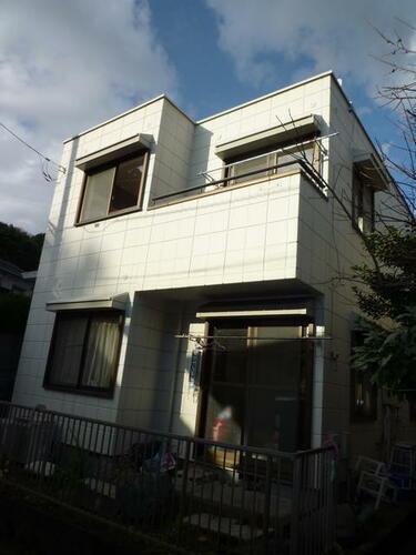 神奈川県逗子市山の根２丁目 2階建 築35年