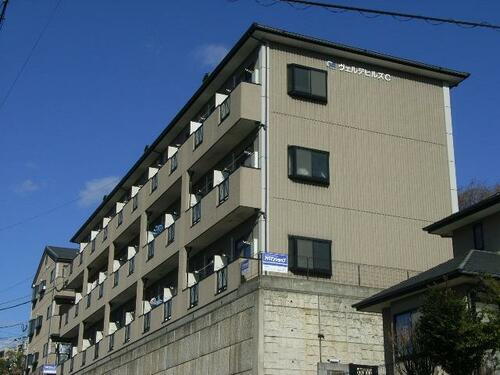 ヴェルデヒルズ　Ｃ棟 3階建