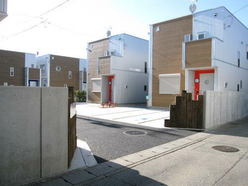 静岡県三島市東本町２丁目 賃貸一戸建て