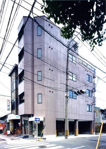 愛知県名古屋市中村区本陣通５丁目 5階建 築20年