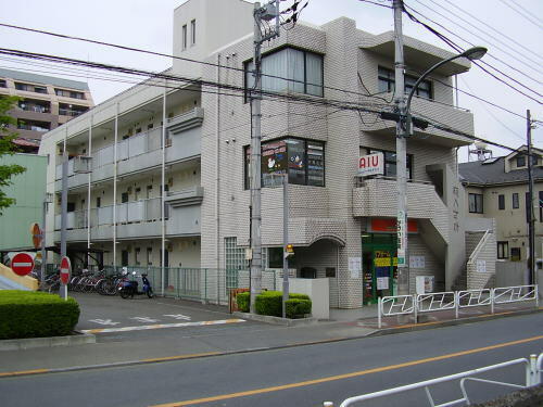 シェモア 3階建