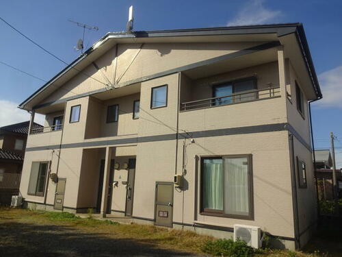 秋田県秋田市港北新町 2階建