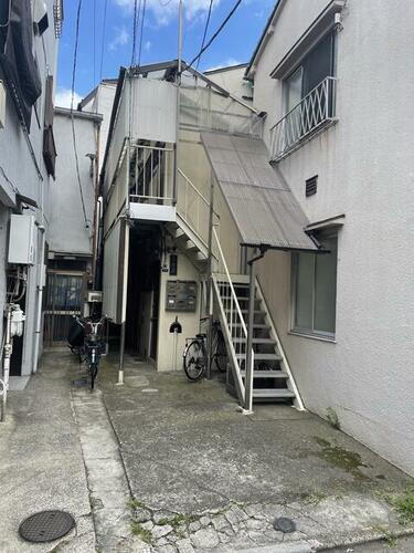 三吉荘 2階建