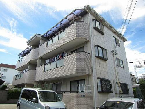 兵庫県宝塚市山本中２丁目 築33年1ヶ月 3階建