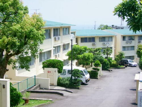 静岡県熱海市泉 5階建 築49年8ヶ月