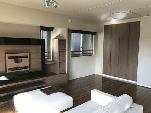 愛知県名古屋市東区徳川１丁目 10階建 築11年3ヶ月