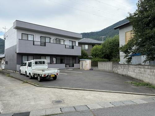 長野県千曲市大字上徳間 2階建