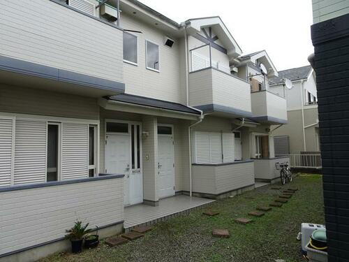 東京都町田市本町田 テラスハウス