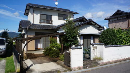 岡山県瀬戸内市長船町福岡 2階建