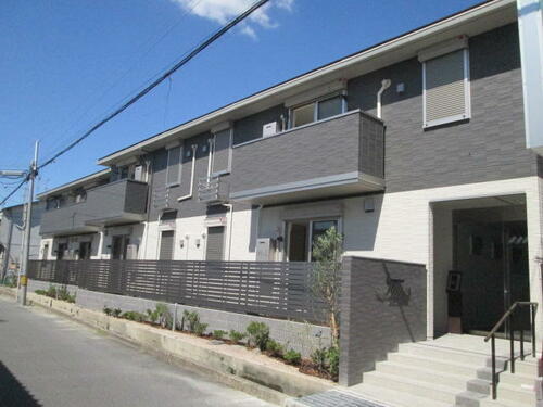 大阪府四條畷市雁屋南町 築7年4ヶ月 2階建