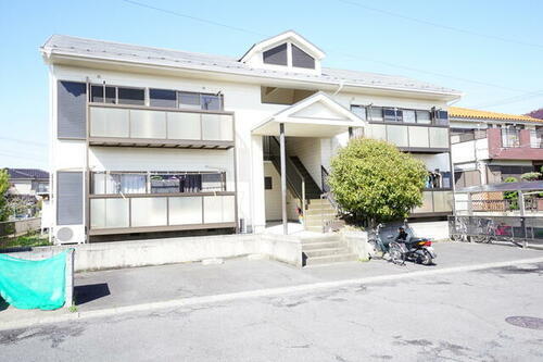 埼玉県越谷市瓦曽根１丁目 築35年12ヶ月 2階建