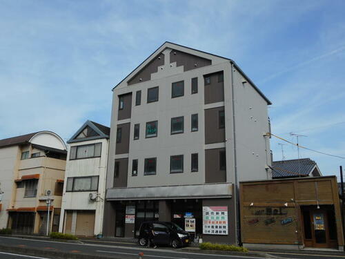 シライシビル 4階建