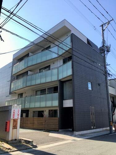 山形県山形市城南町２丁目 築9年10ヶ月 4階建