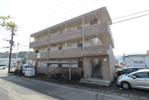 コンフォール・みえ 3階建