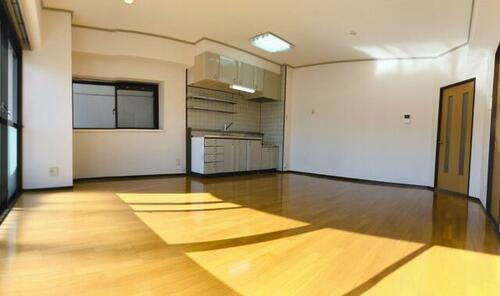 大分県大分市生石３丁目 築36年7ヶ月 7階建